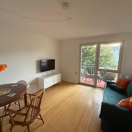 Apartment Ruhige Lage In Unterbilk Dusseldorf